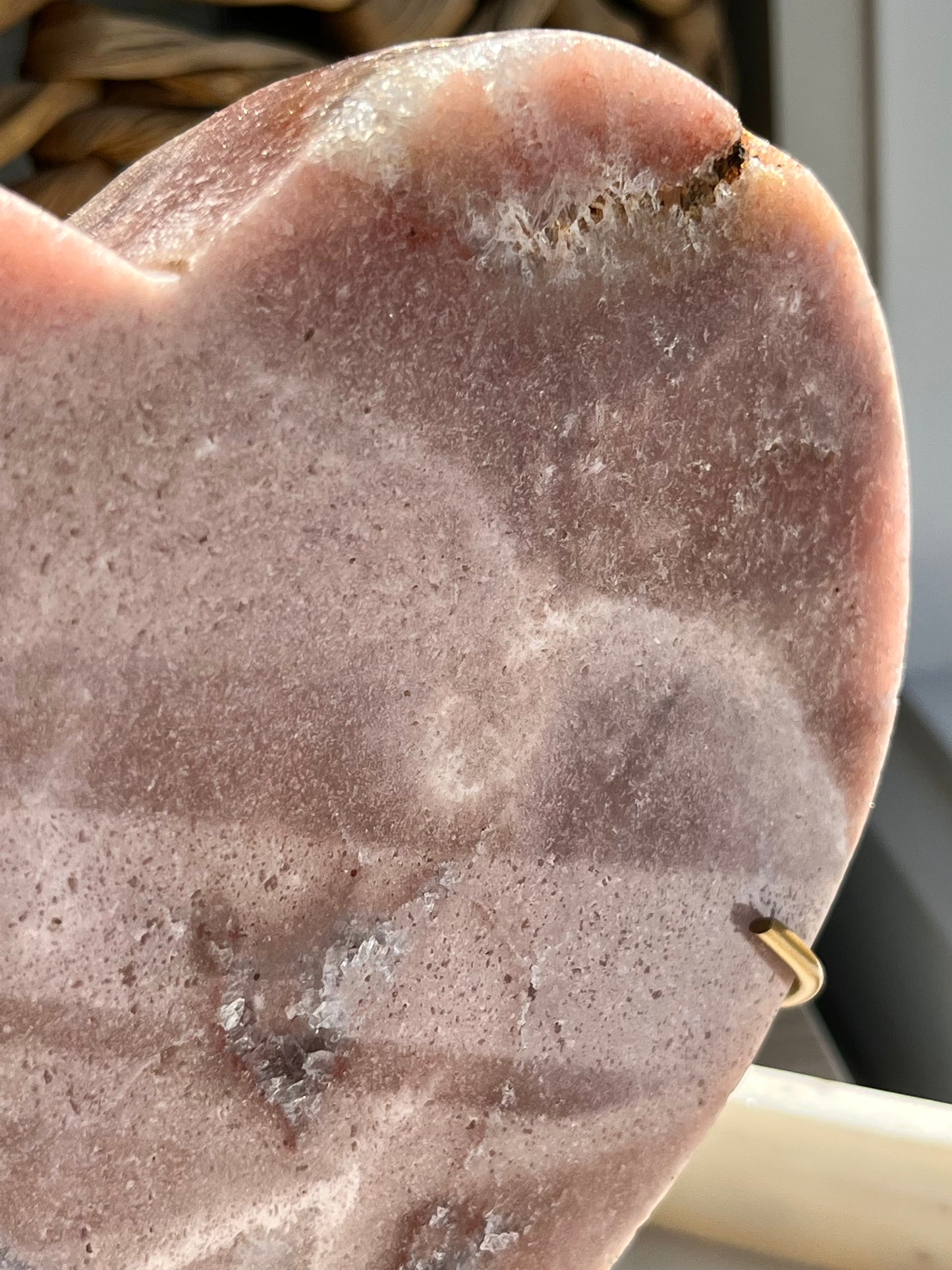 Deep Pink Amethyst Heart w/Raw Back Carving on Gold Metal Stand