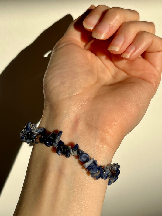 Sodalite Tumbled Chip Bead Bracelet