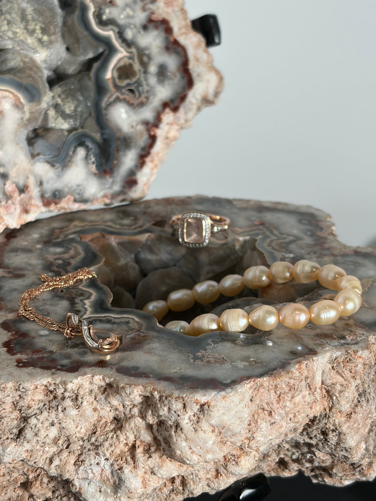 Argentinian Agate Crystal Jewellery Box on Statement Display Stand