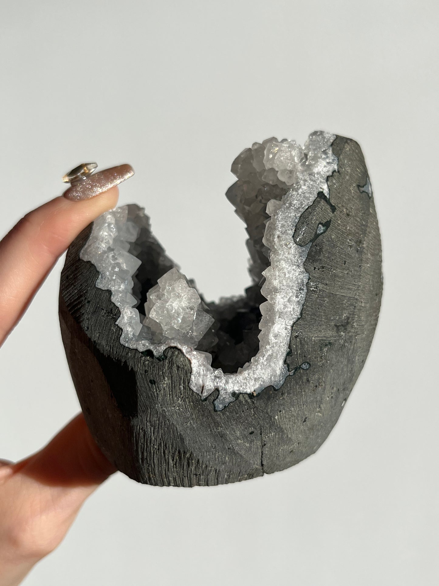 Apophyllite Pseudostalactite Geode Cave in Basalt M