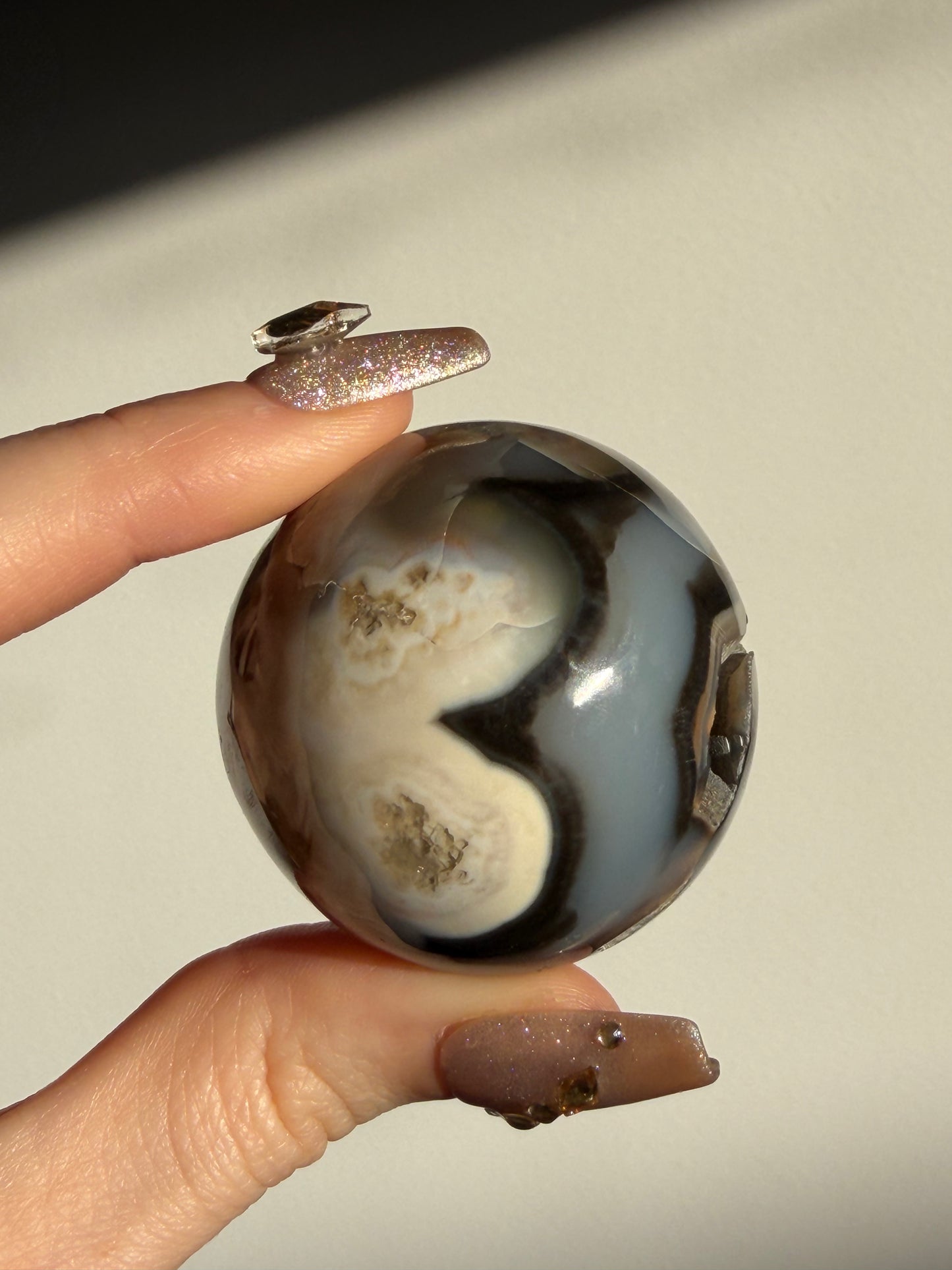Blue Agate Sphere with Dendritic Inclusions (UV Reactive)