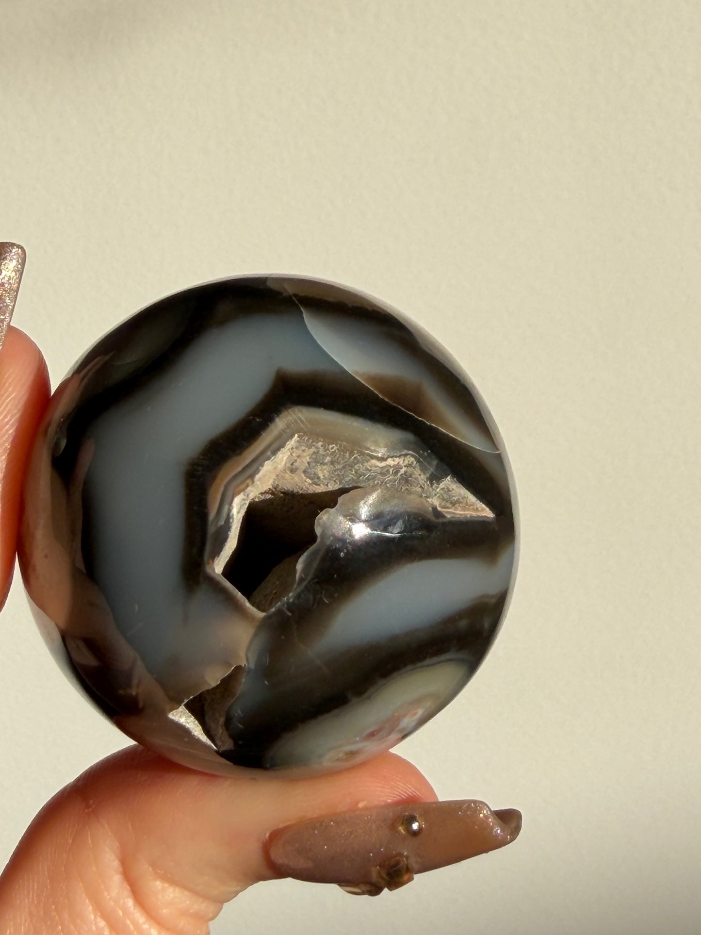 Blue Agate Sphere with Dendritic Inclusions (UV Reactive)