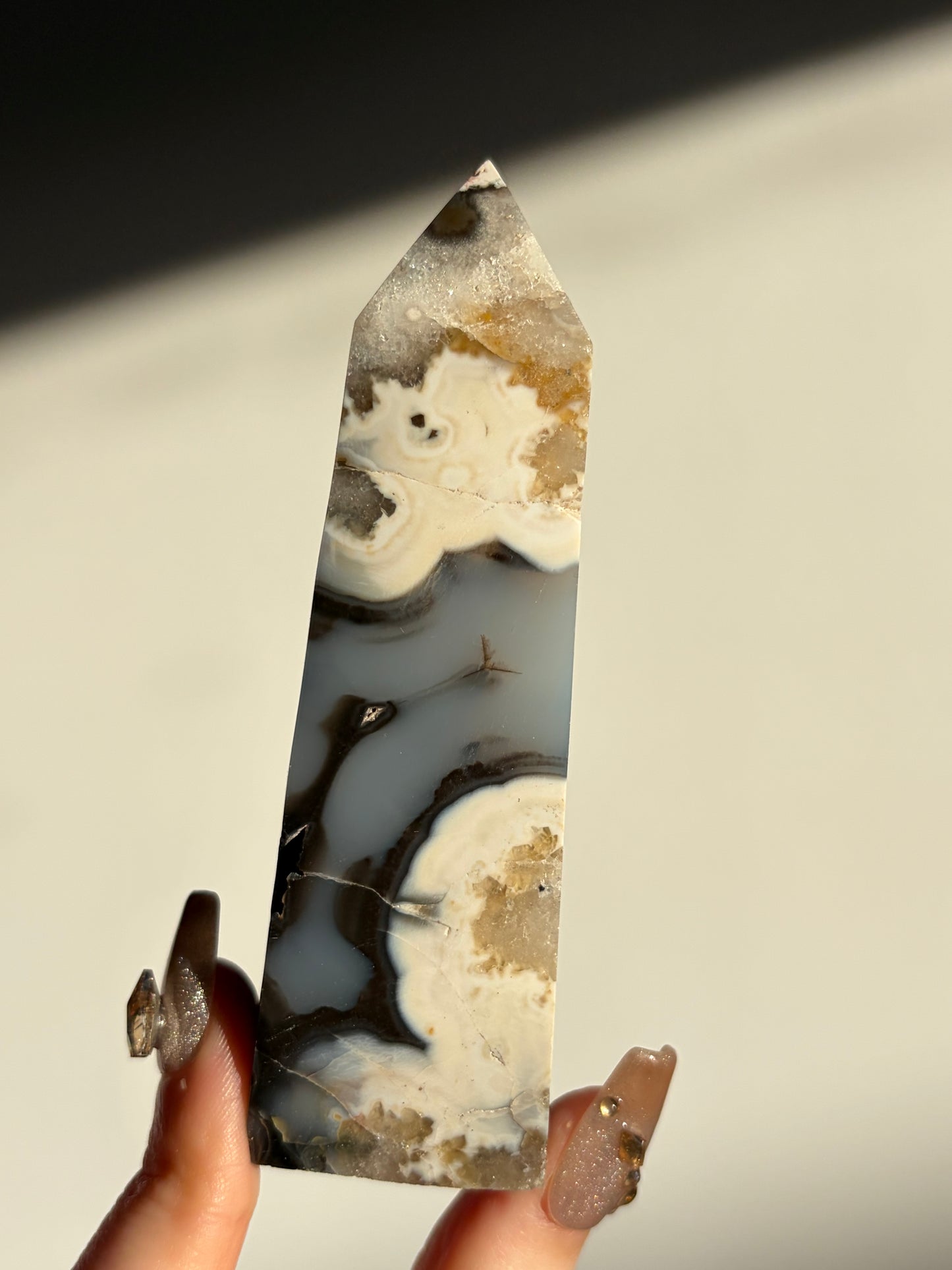 Argentine Blue Agate Tower with Dendritic Inclusions A (UV Reactive)