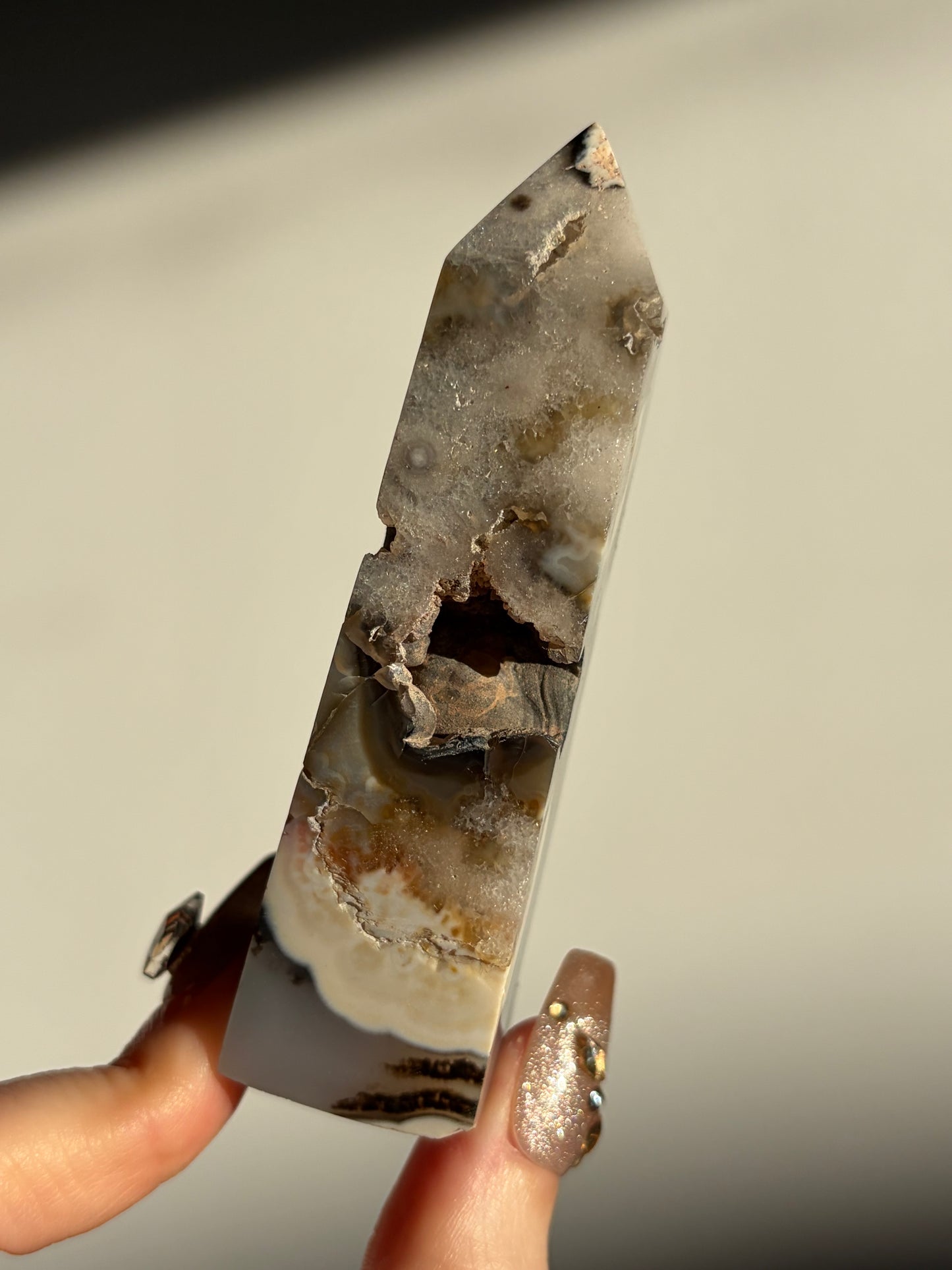Argentine Blue Agate Tower with Dendritic Inclusions B (UV Reactive)