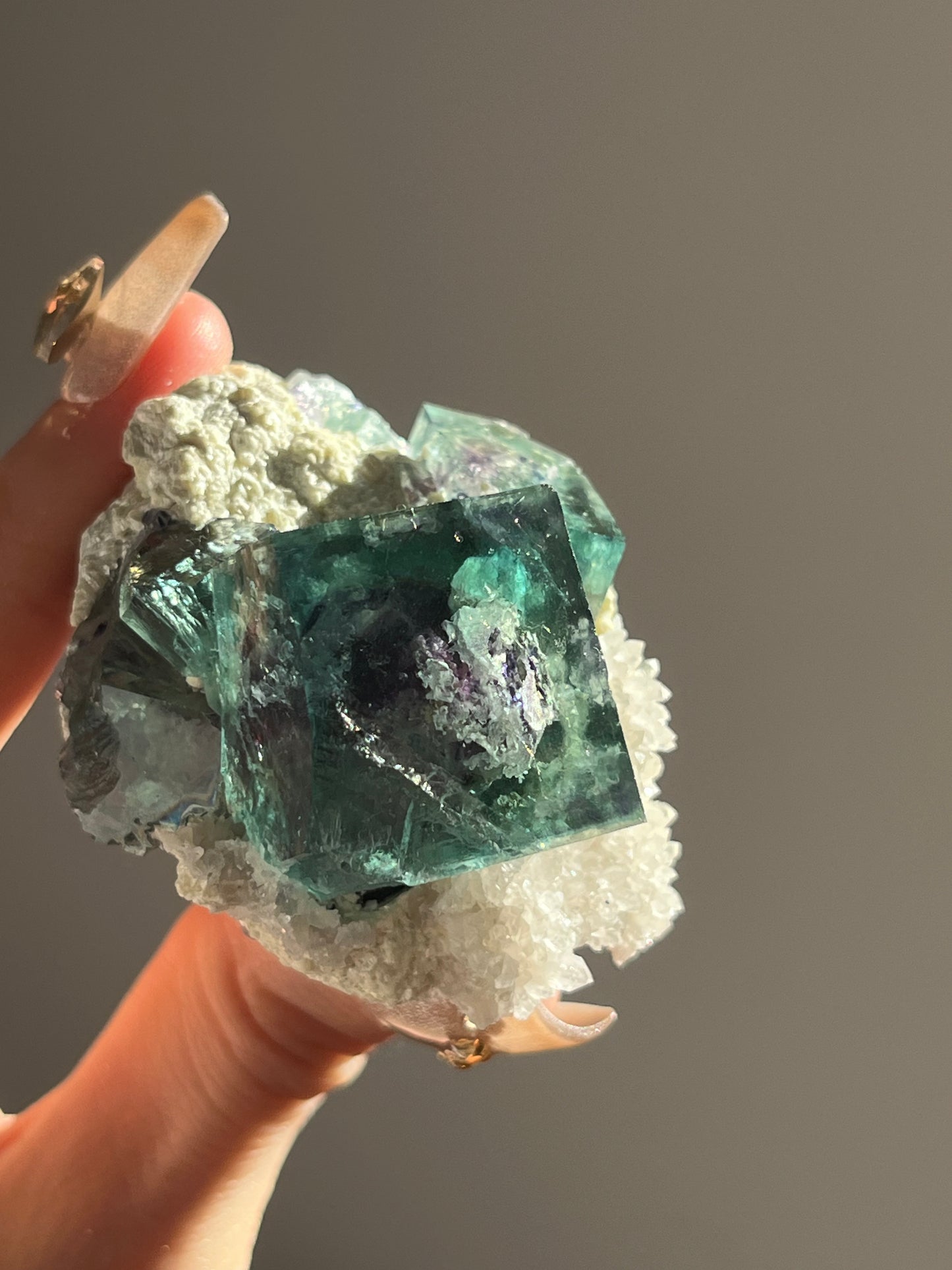Vibrant Green-Purple Phantom Yindu Fluorite Specimen with Quartz E