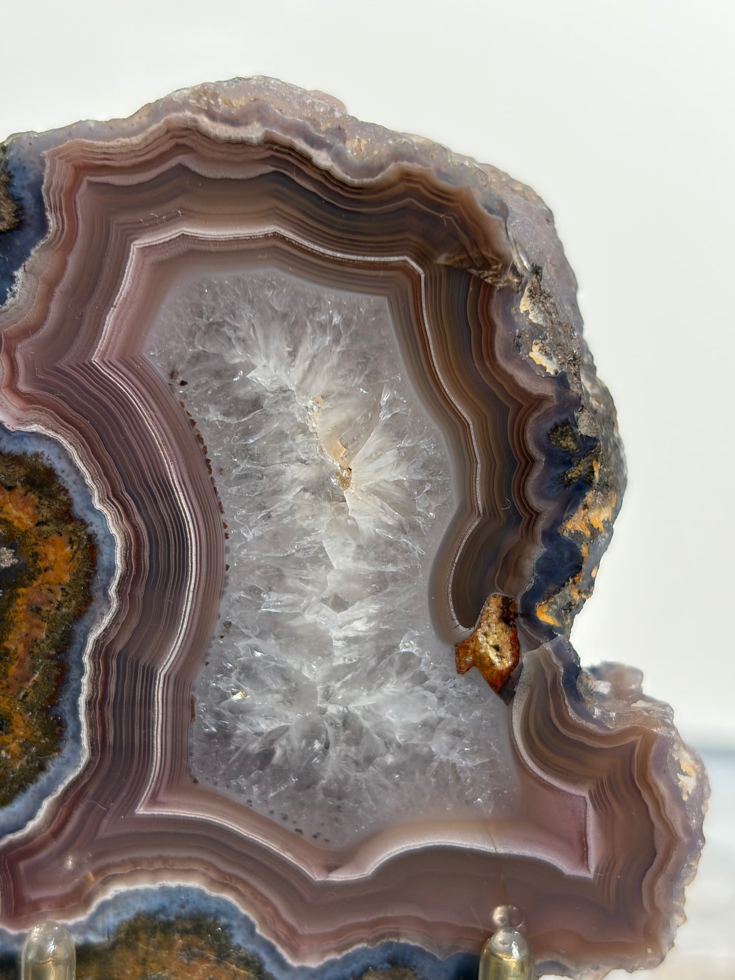 "Cosmic Curtain" Mauve Laguna Agate Specimen with Sagenite Inclusions and Parallax Effect