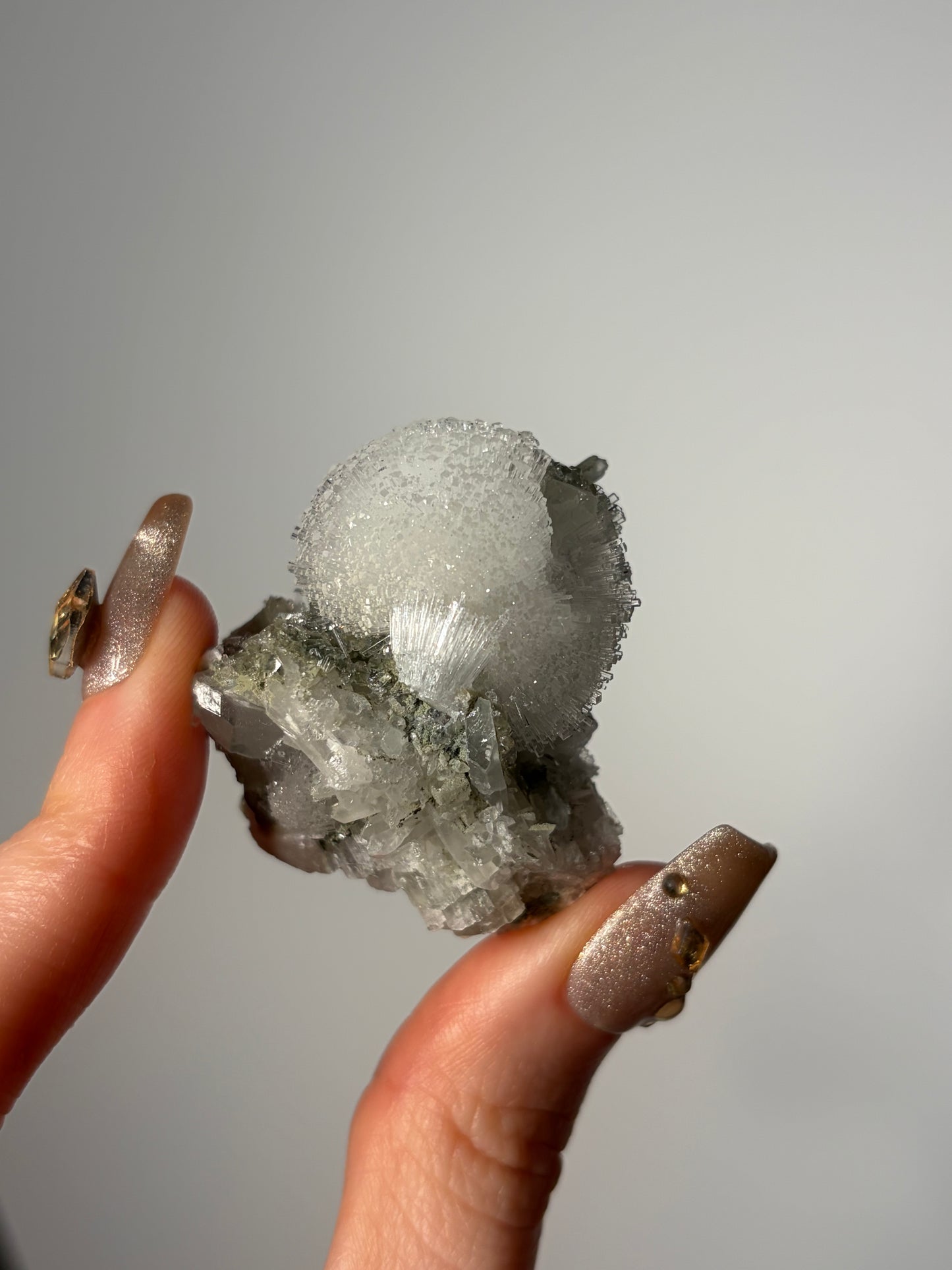 “Snow Globe” Natrolite Specimen with Quartz, Rhombohedral Calcite, Apophyllite and Stilbite J
