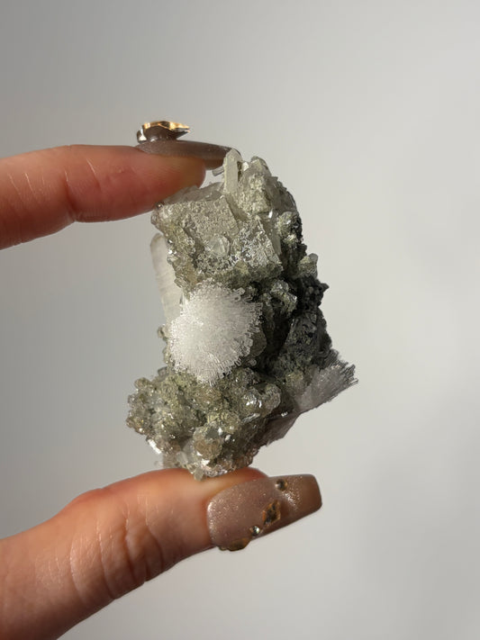 “Pole Star” Bowtie Natrolite Specimen with Quartz and Apophyllite Coated Rhombohedral Calcite K