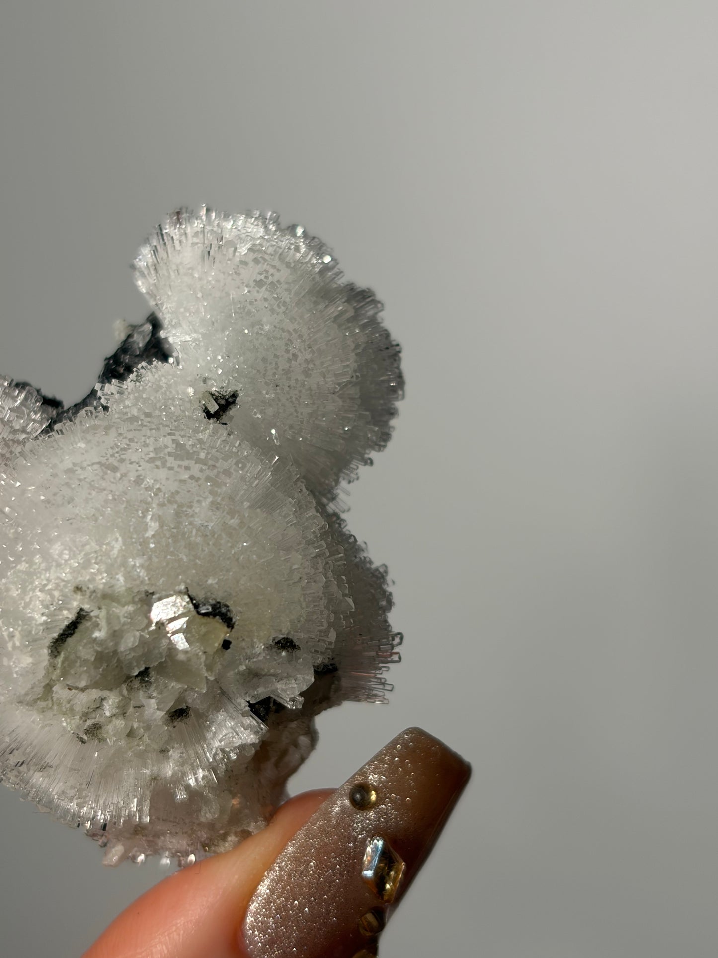 Natrolite Specimen with Quartz and Rhombohedral Calcite O