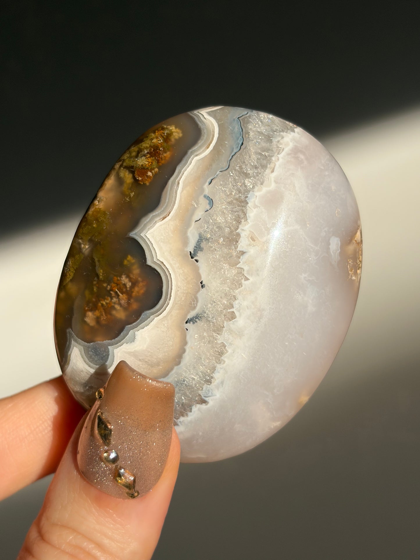 Nebula Agate Palmstone with Dendritic Inclusions K