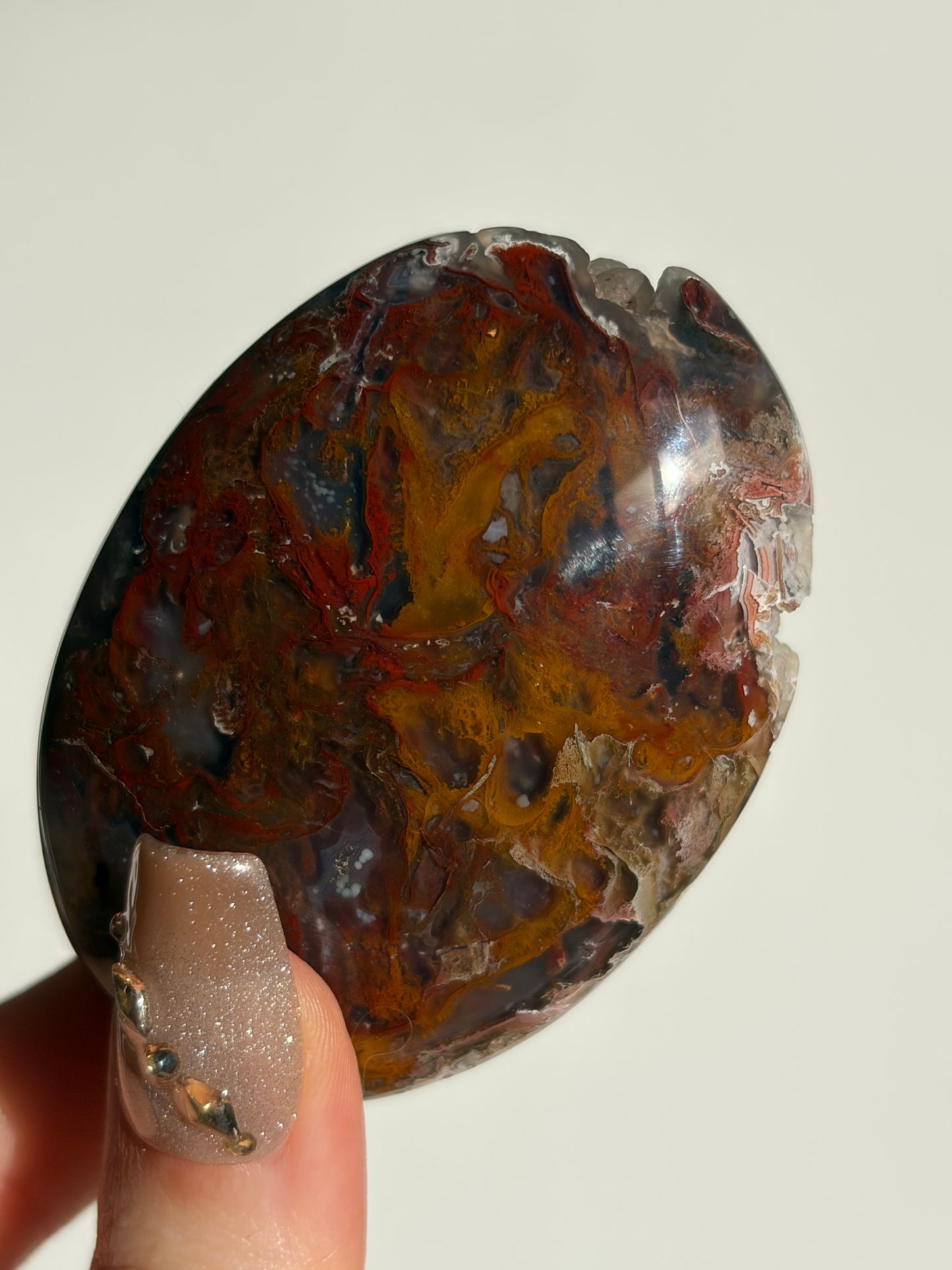 Tembaga Moss in Chalcedony Palmstone A