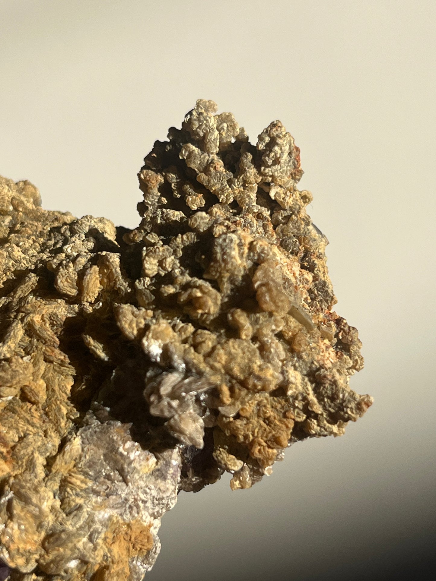 Yaogangxian Purple Fluorite Specimen with Intra Calcite Zoning A