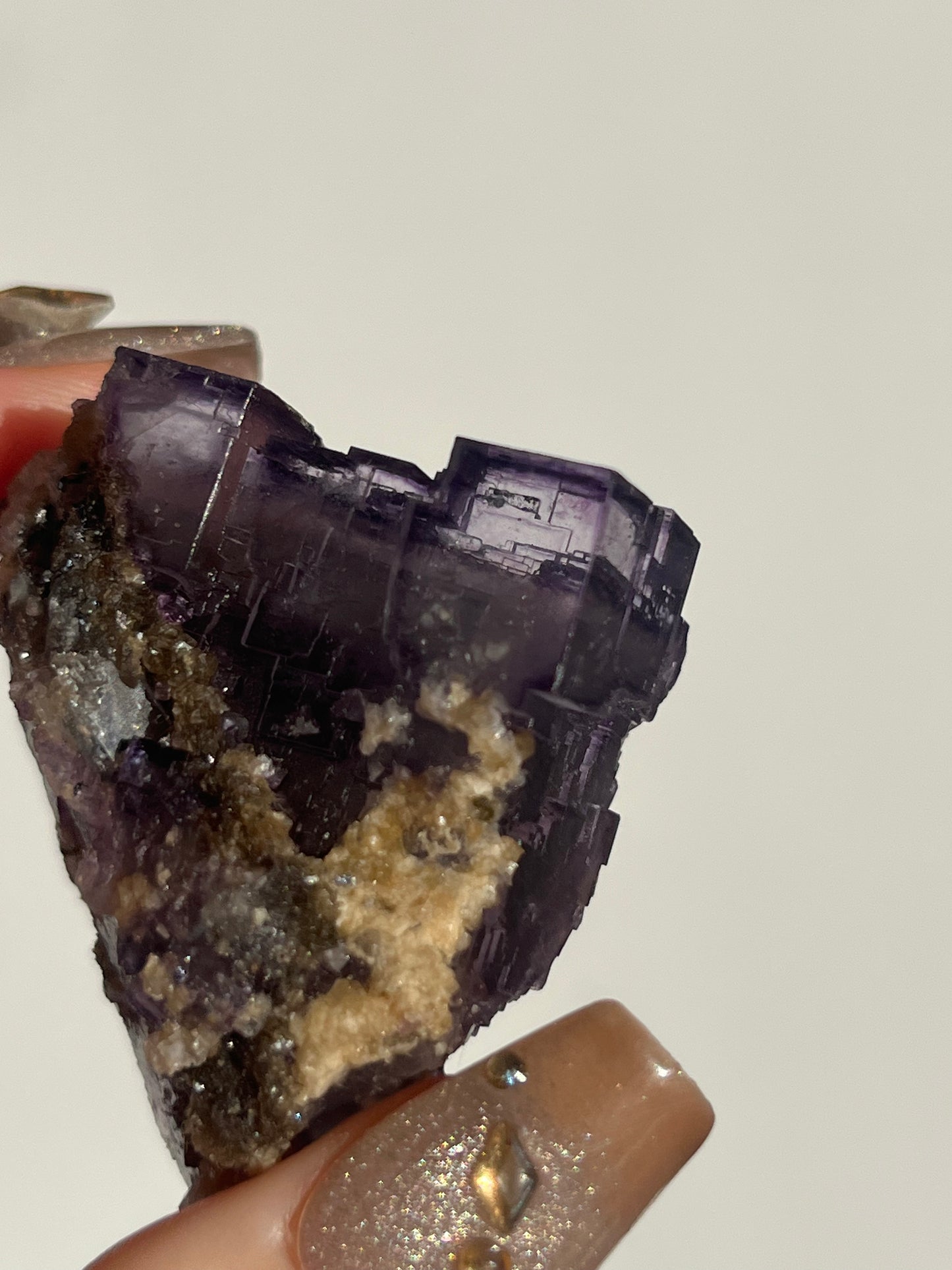 Purple Phantom Yaogangxian Fluorite with Muscovite and Static Enhydros Specimen