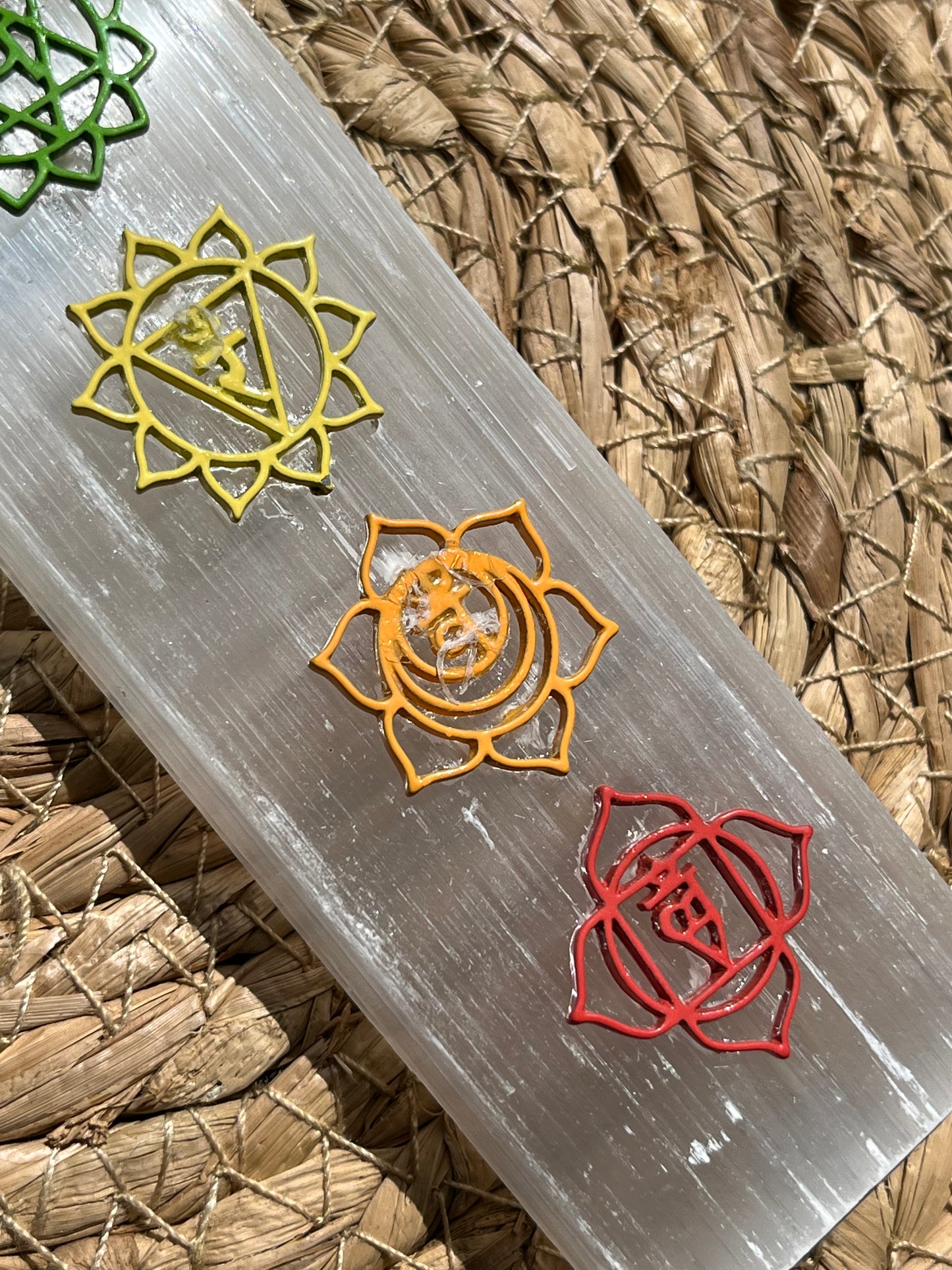 20cm Selenite Chakra Cleansing & Charging Plate (Perfectly Imperfect)